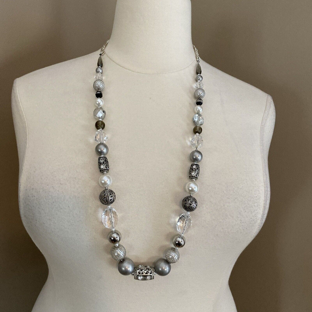 White House Black Market Faux Pearl Acrylic Beaded Statement 36” Long Necklace